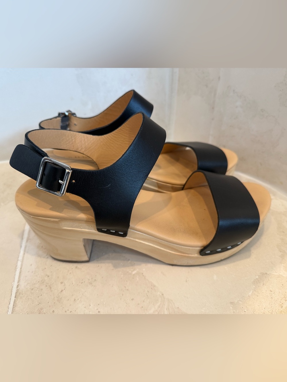 Nisolo Black Leather Platform Clog Sandals